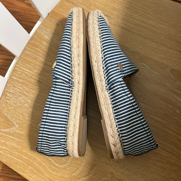 Tommy Hilfiger Navy Stripe Espadrilles shoes size 9.5 NWOB - Picture 9 of 9